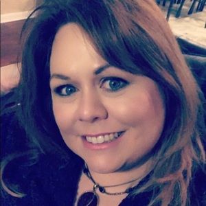 Meet your Posher, Angie